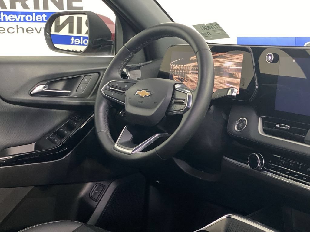 Used 2025 Chevrolet Equinox LT w/ Convenience Package II FWD image 14