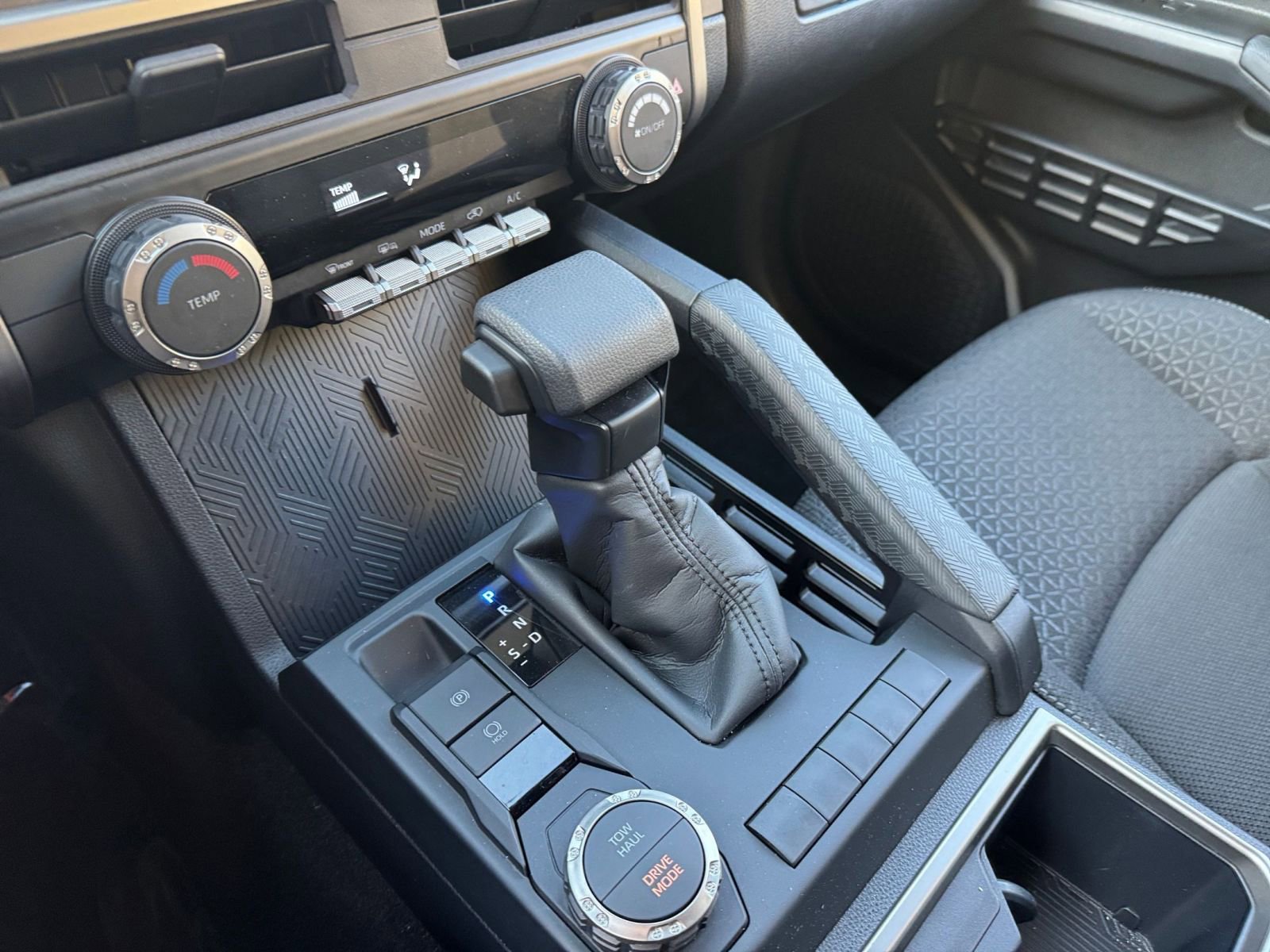 Used 2025 Toyota 4Runner SR5 image 36