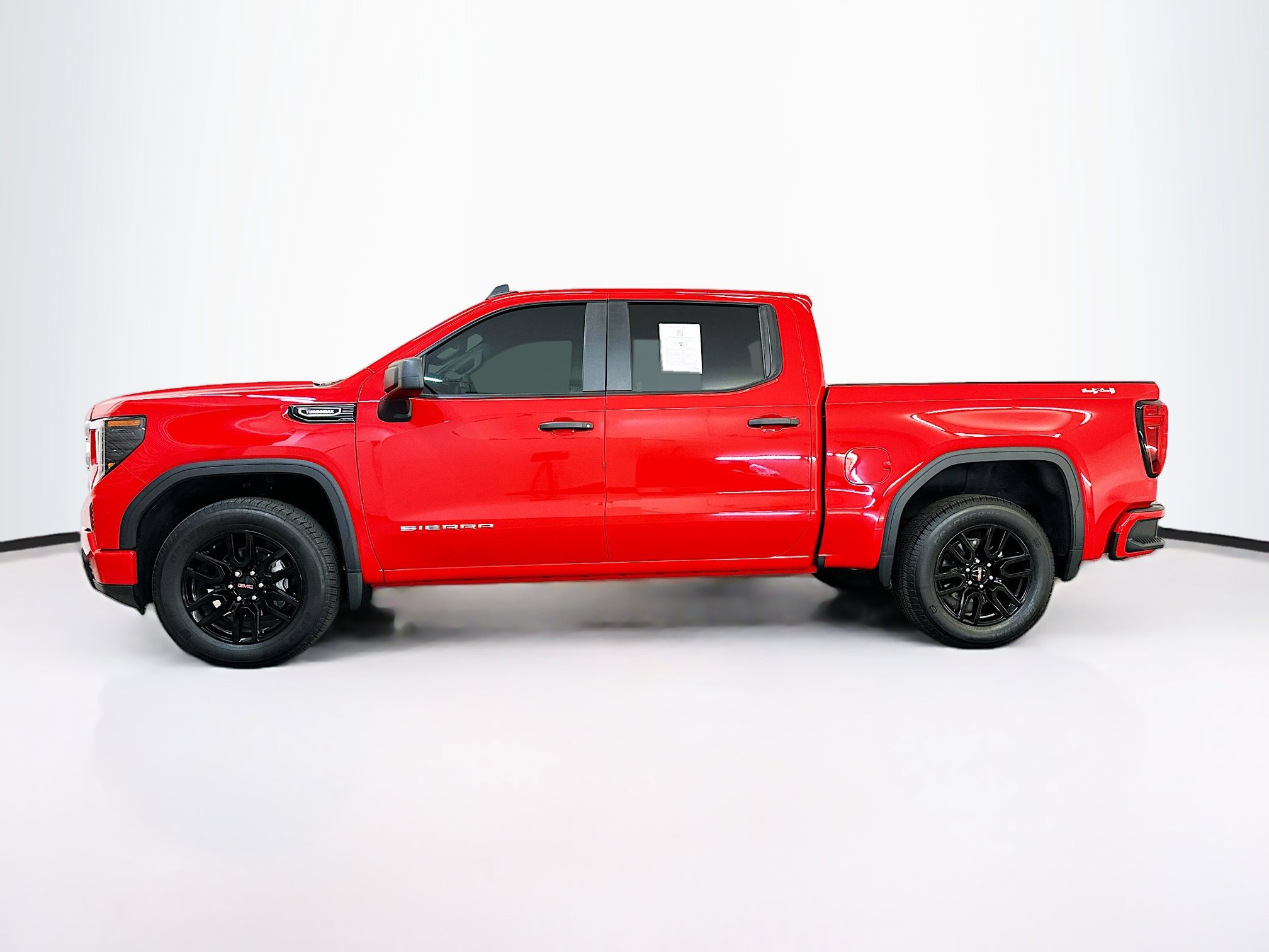 Used 2025 GMC Sierra 1500 Pro w/ Graphite Edition image 4