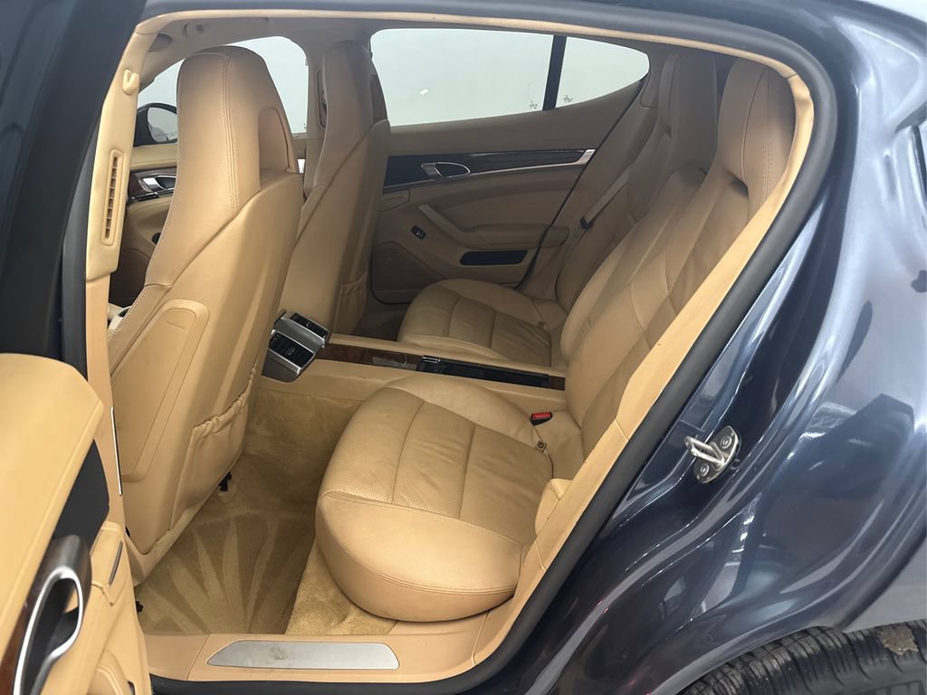 Used 2012 Porsche Panamera 4 image 10