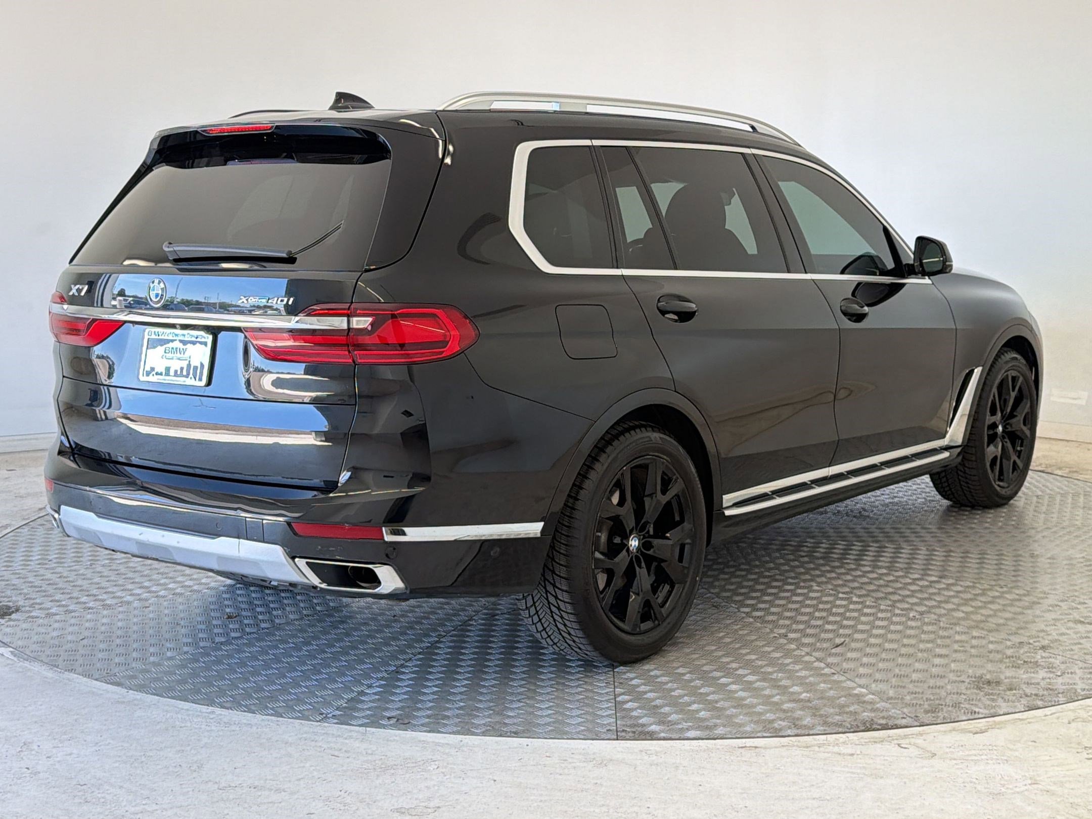 Used 2019 BMW X7 xDrive40i w/ Premium Package AWD/4WD image 9