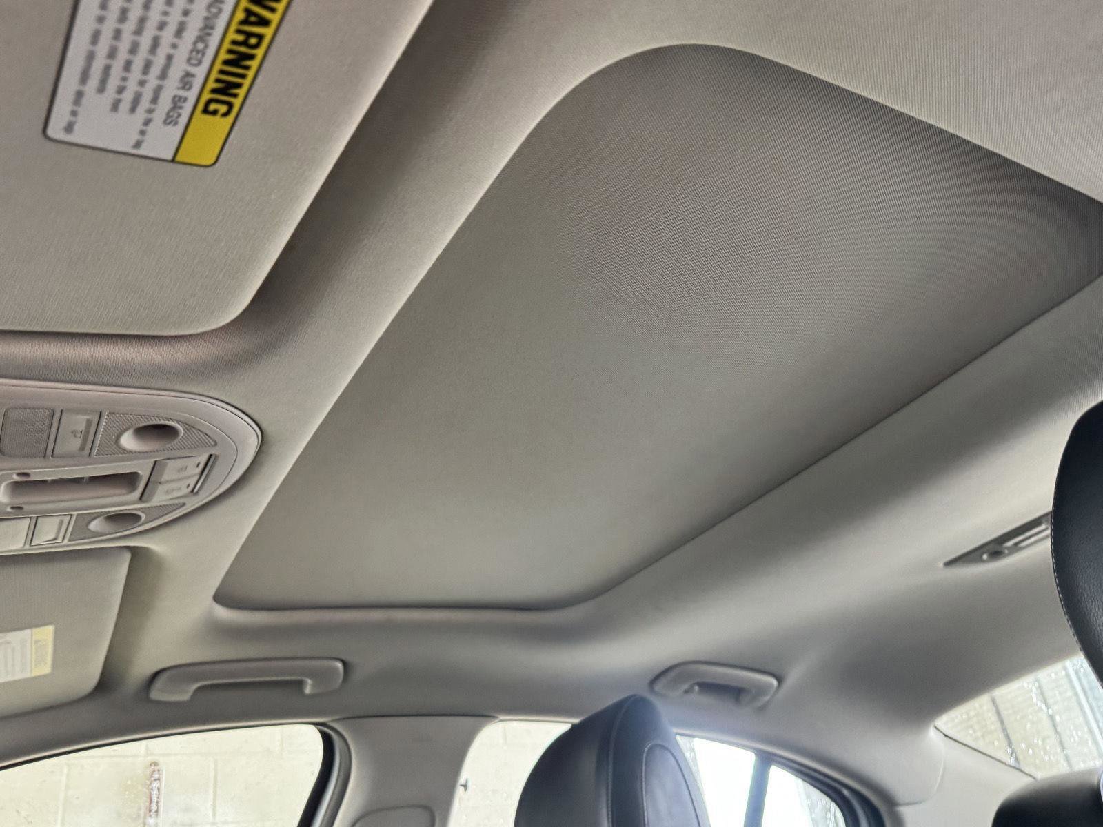 Used 2020 Genesis G70 3.3T image 11