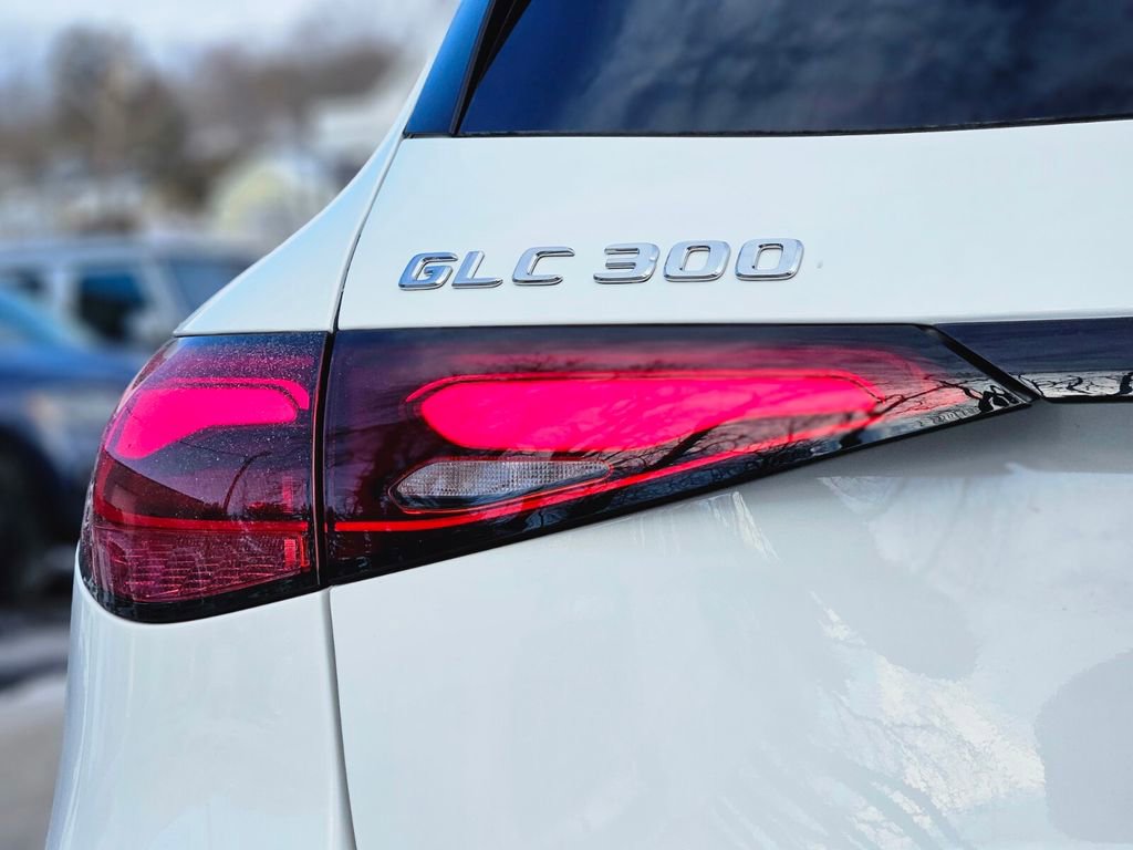 New 2026 Mercedes-Benz GLC 300 GLC 300 image 9