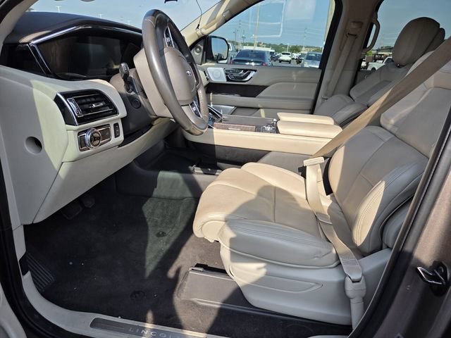 Used 2020 Lincoln Navigator L Reserve w/ Luxury Package AWD/4WD image 5