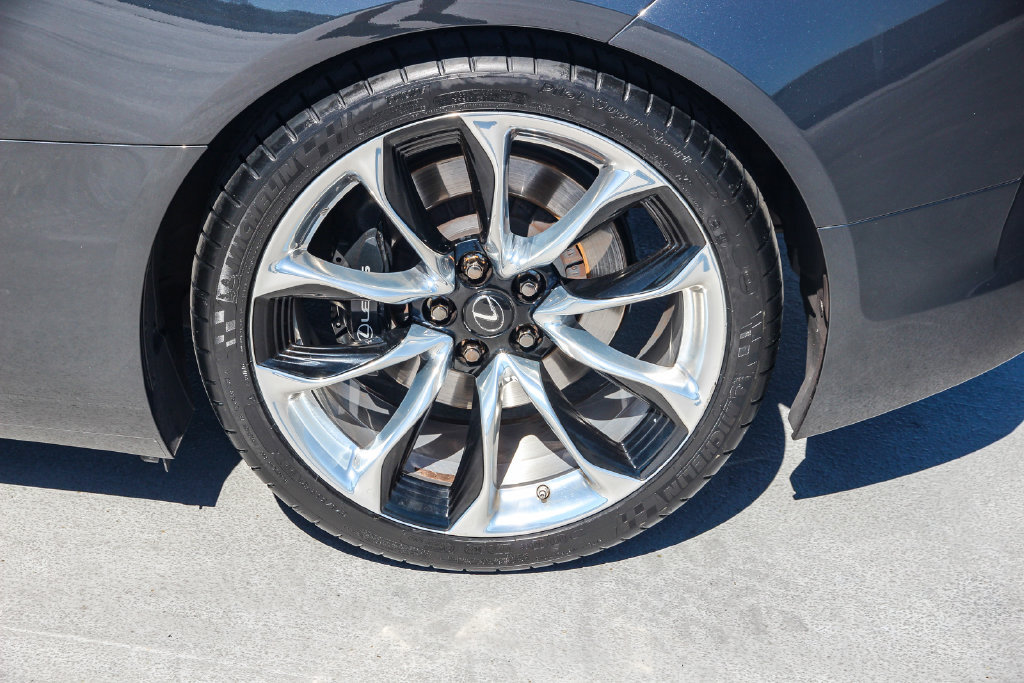 Used 2021 Lexus LC 500 Coupe w/ Performance Package RWD image 11