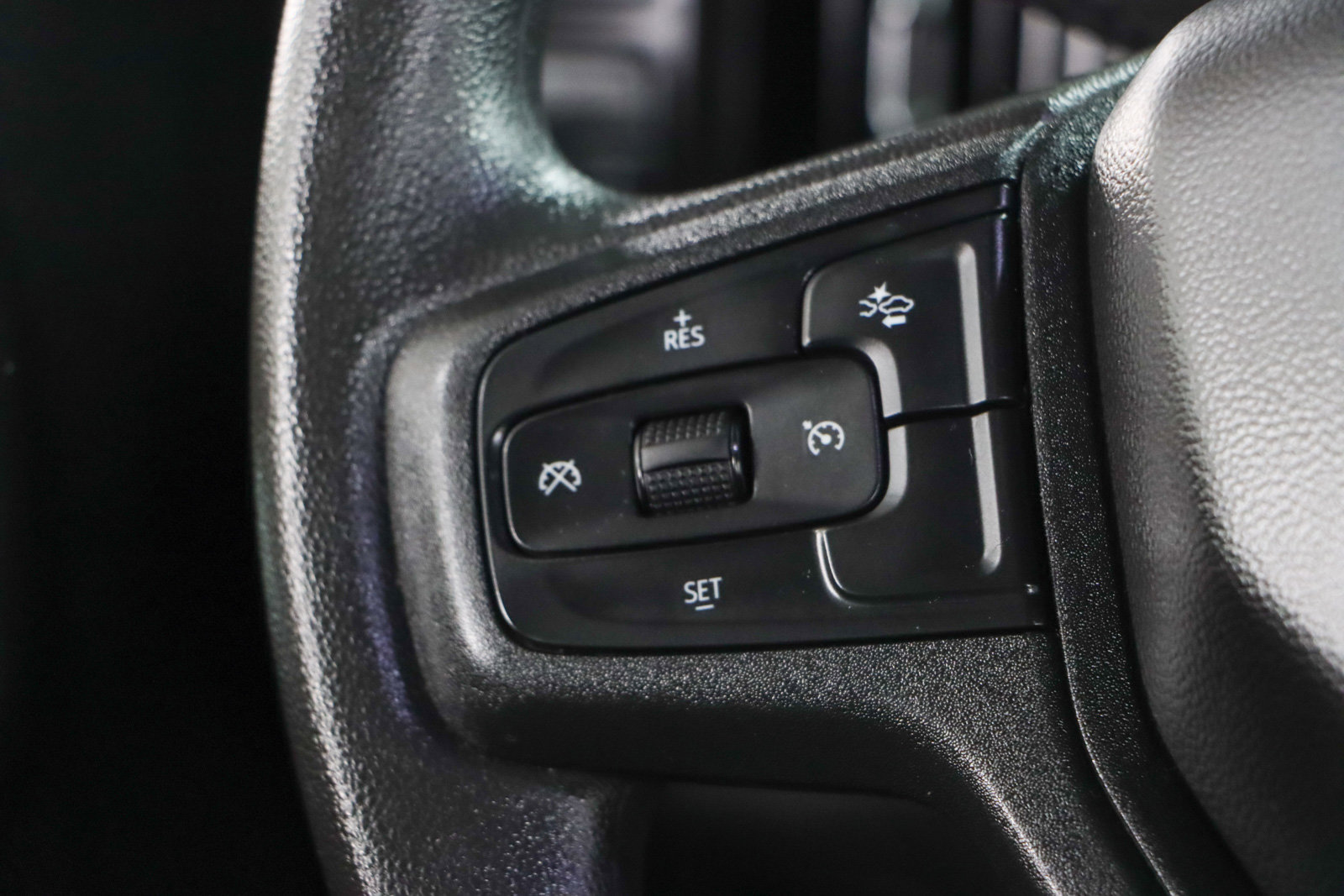 Used 2023 Chevrolet Silverado 1500 Custom Trail Boss w/ LPO, Dark Essentials Package AWD/4WD image 14