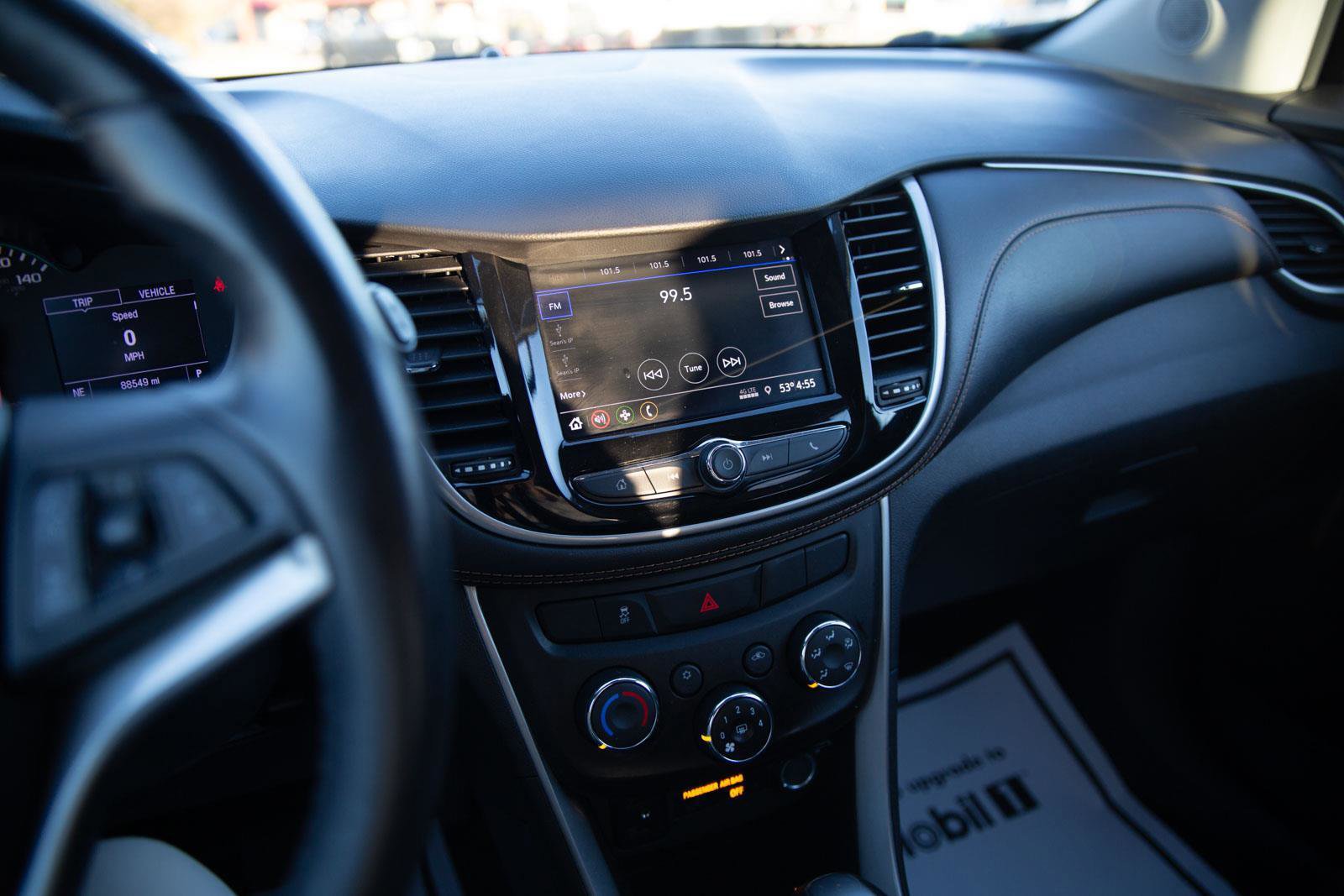 Used 2020 Chevrolet Trax LT w/ LT Convenience Package image 12