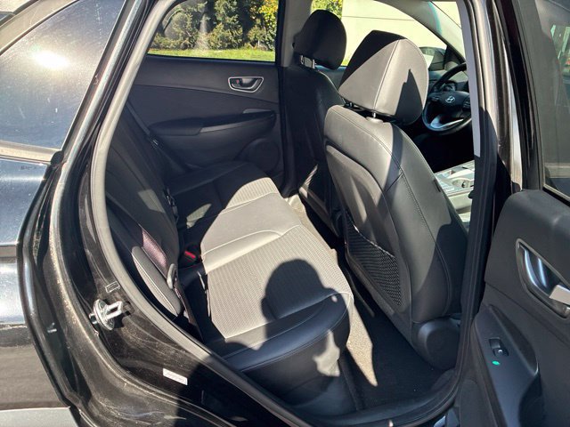 Used 2021 Hyundai Kona Ultimate FWD image 10