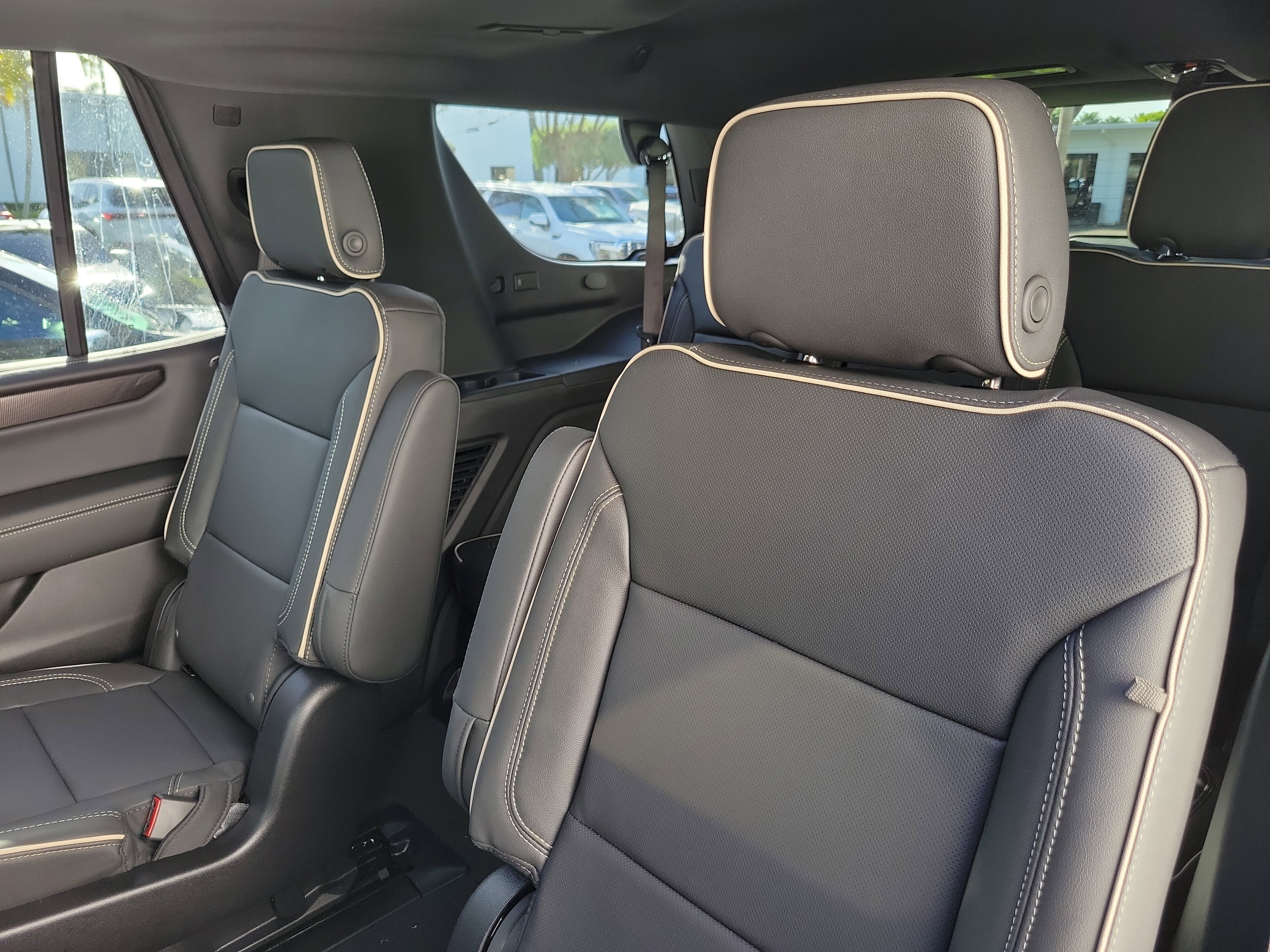 New 2026 GMC Yukon Elevation w/ Elevation Premium Package image 14