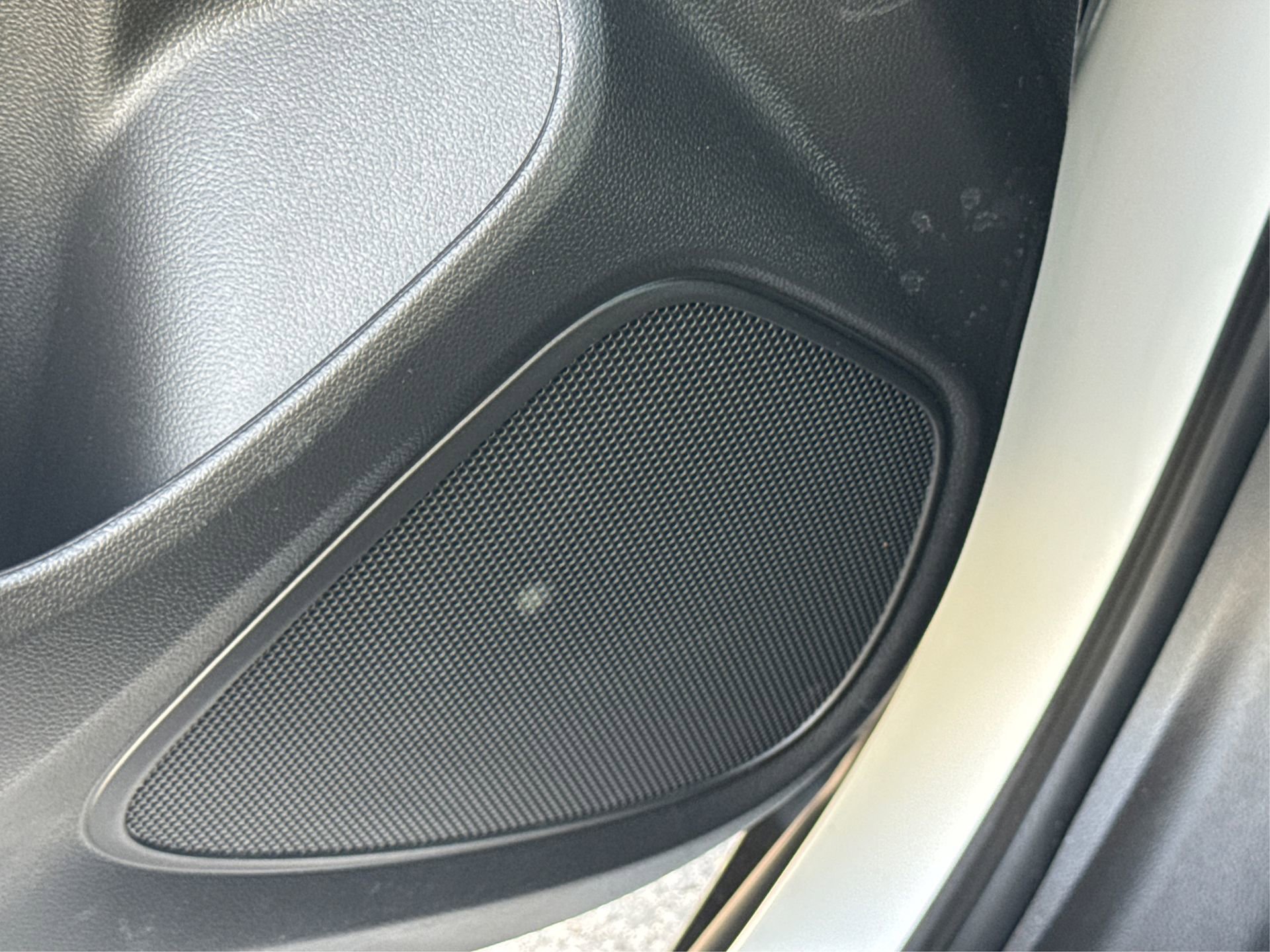 Used 2023 Buick Encore GX Preferred w/ Cold Weather Comfort Package image 35