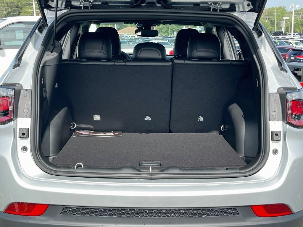 New 2026 Jeep Compass Latitude AWD/4WD image 23