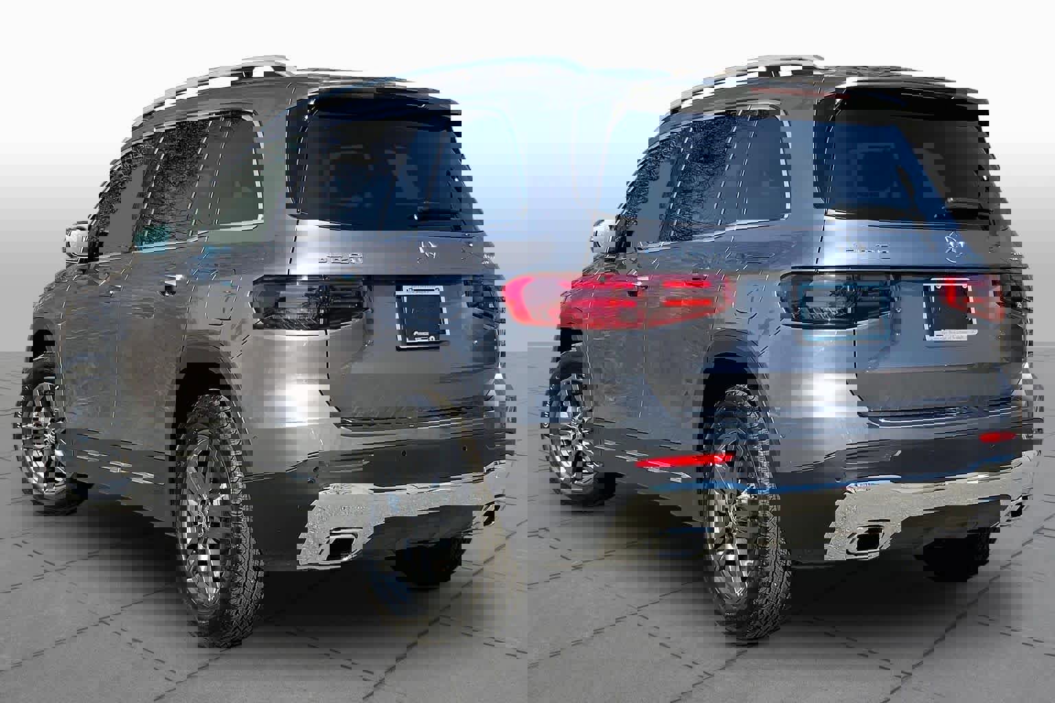 New 2026 Mercedes-Benz GLB 250 4MATIC image 16