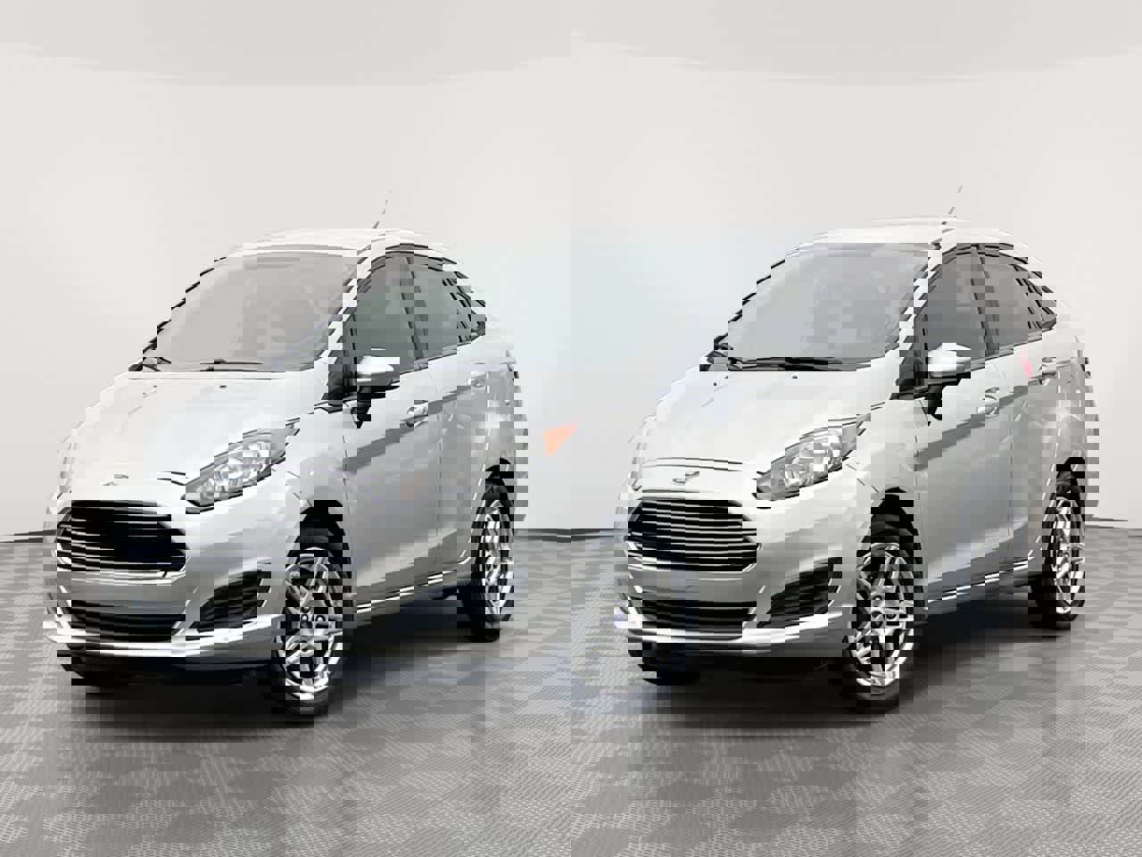 Used 2017 Ford Fiesta SE image 1