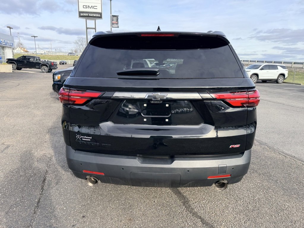 Used 2023 Chevrolet Traverse RS image 5