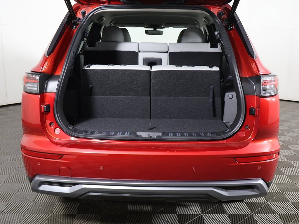 New 2025 Mitsubishi Outlander SE AWD/4WD image 17