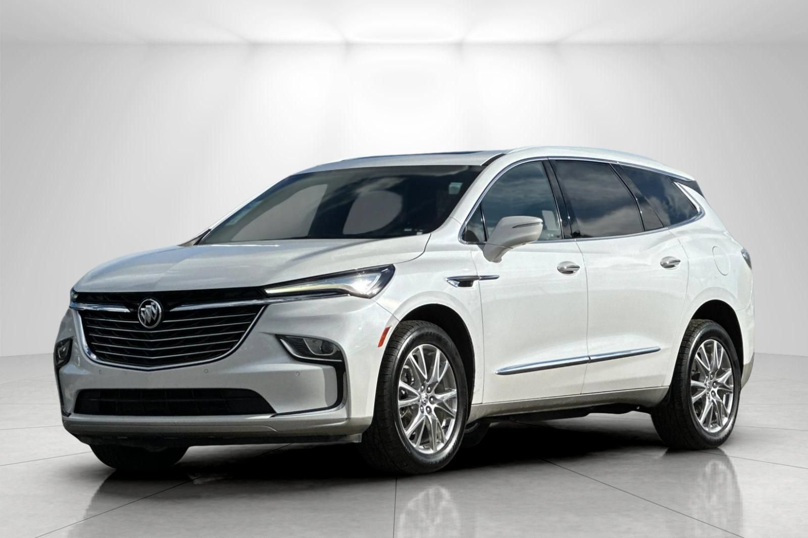 Used 2023 Buick Enclave Premium w/ Experience Buick Package AWD/4WD image 7