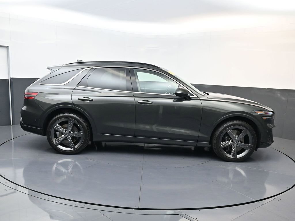 Used 2025 Genesis GV70 3.5T Sport w/ Sport Prestige Package image 2