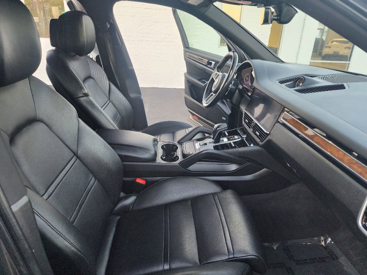 Used 2021 Porsche Cayenne image 15