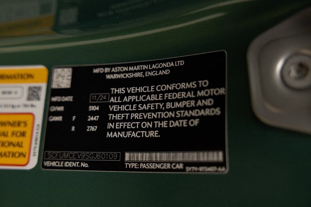 Used 2025 Aston Martin Vanquish image 19