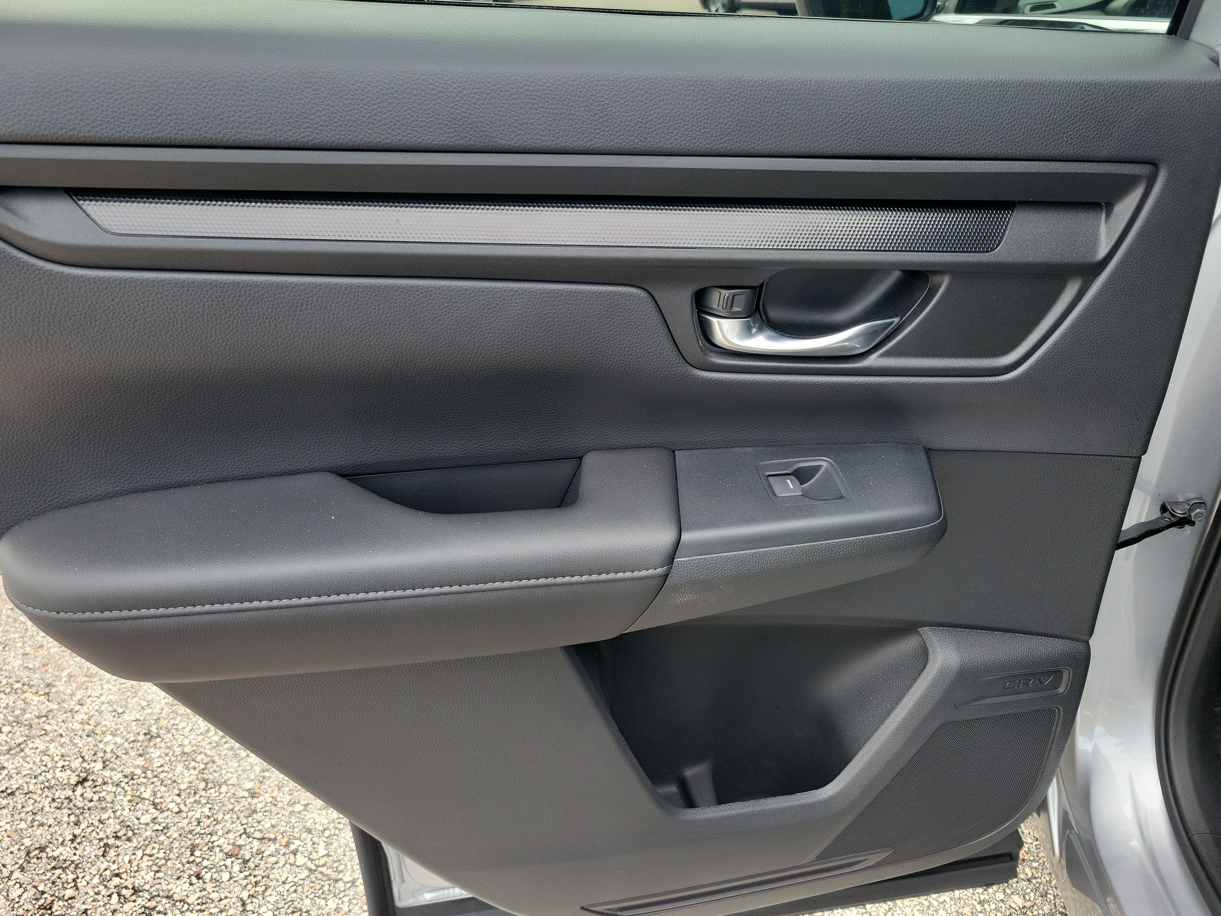 Used 2025 Honda CR-V EX image 13