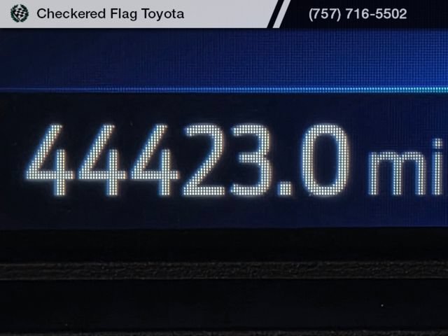 Used 2022 Ford Explorer ST-Line AWD/4WD image 17