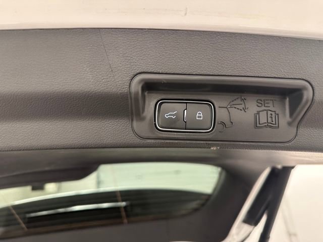 Certified 2025 Ford Explorer ST-Line w/ ST-Line Street Pack image 18