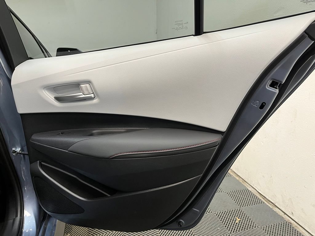 Used 2024 Toyota Corolla SE w/ SE Premium Package FWD image 18