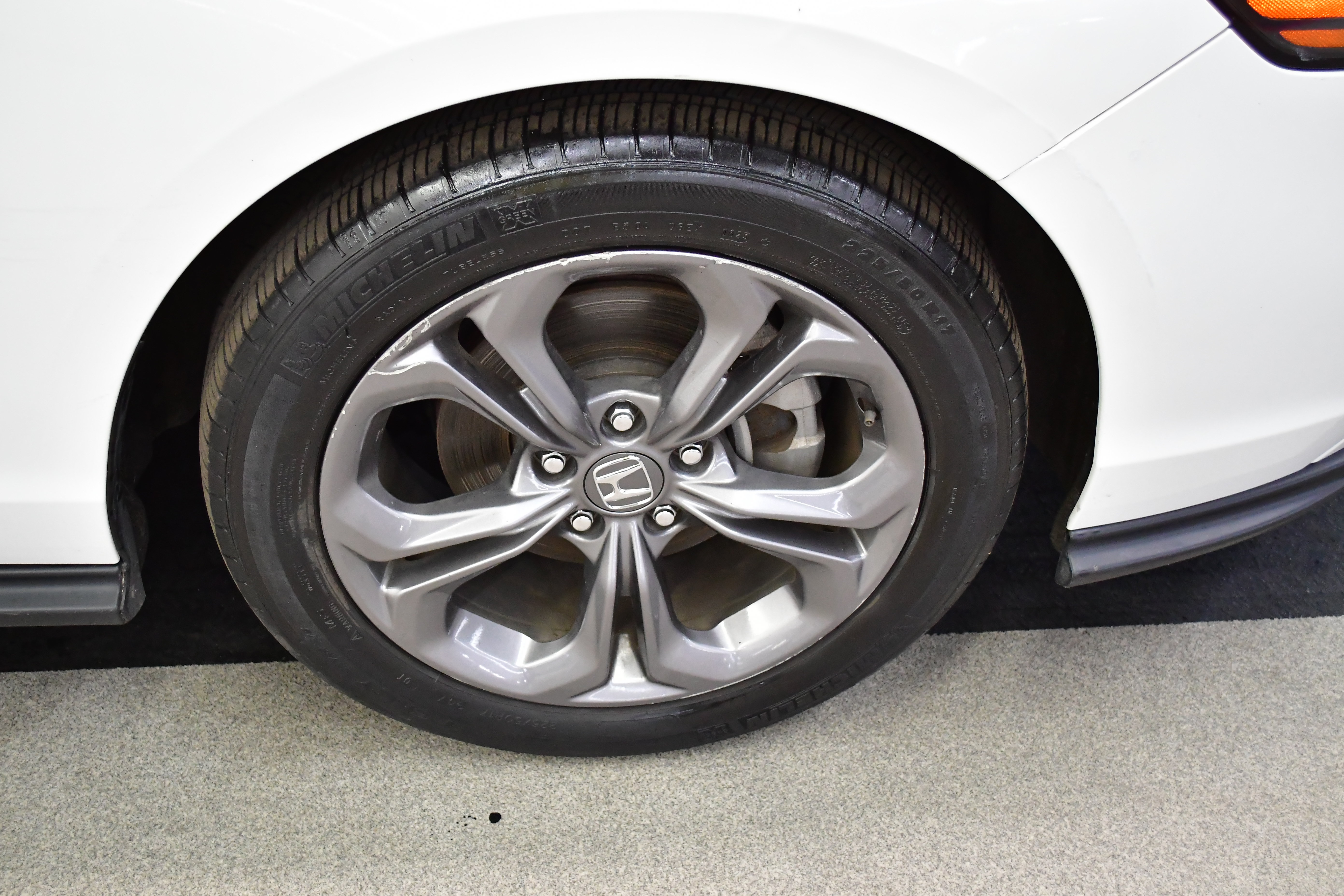 Used 2023 Honda Accord EX image 36