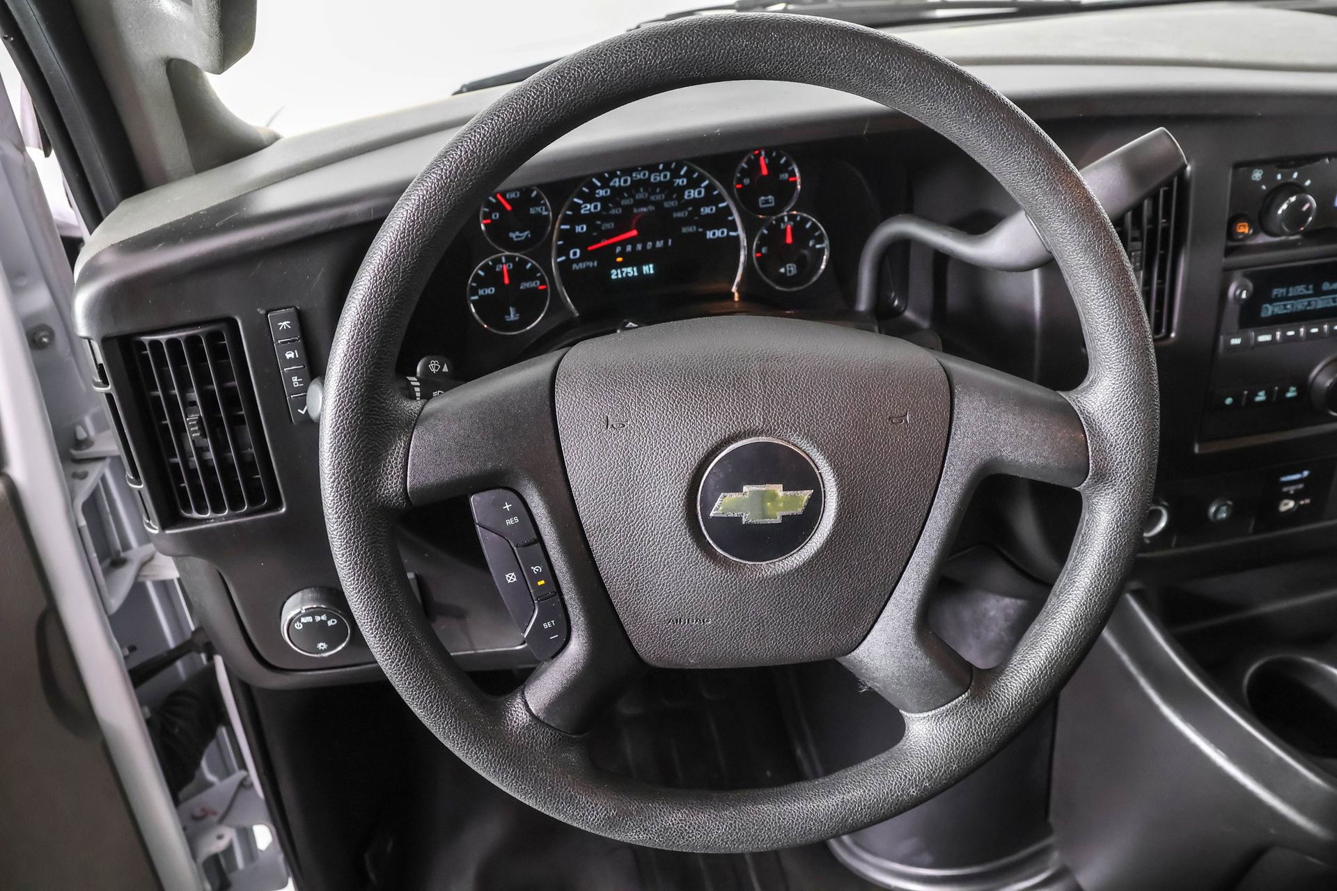 Used 2023 Chevrolet Express 2500 w/ Driver Convenience Package image 25