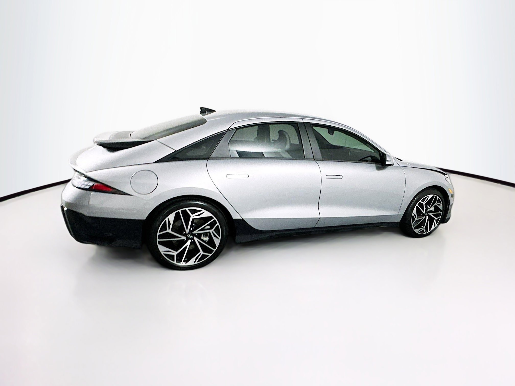 Used 2023 Hyundai Ioniq 6 SEL image 10