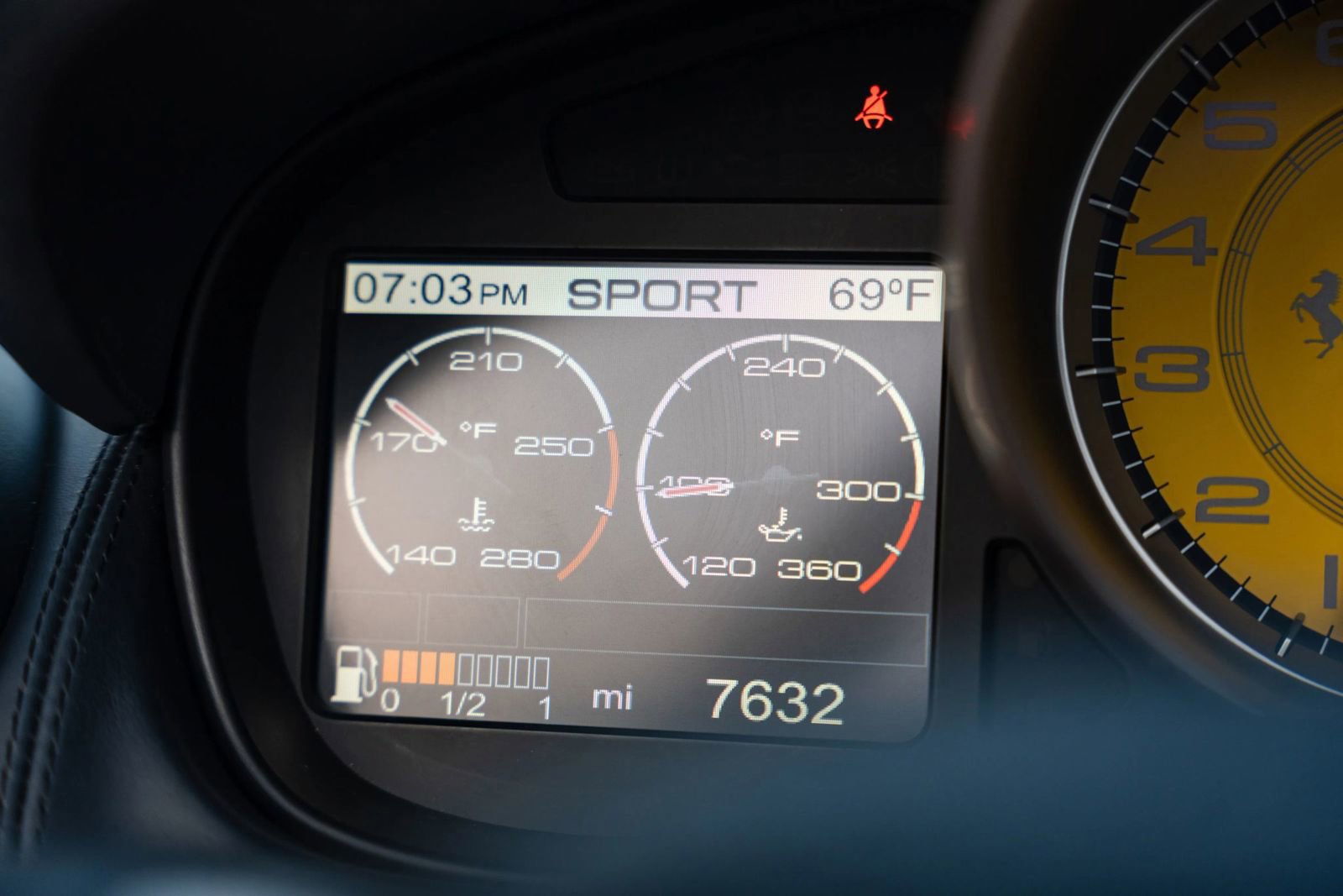Used 2010 Ferrari California RWD image 92