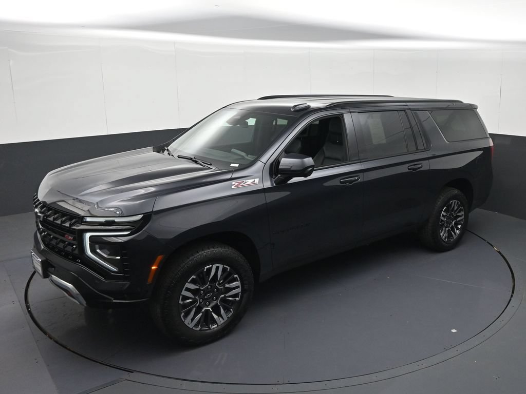 Used 2025 Chevrolet Suburban Z71 AWD/4WD image 22