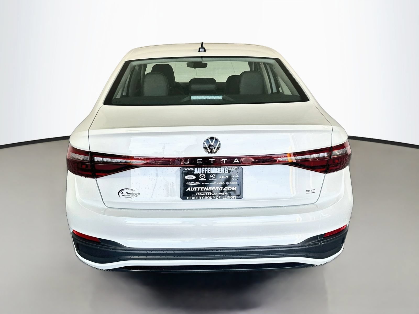 New 2027 Volkswagen Jetta SE FWD image 6