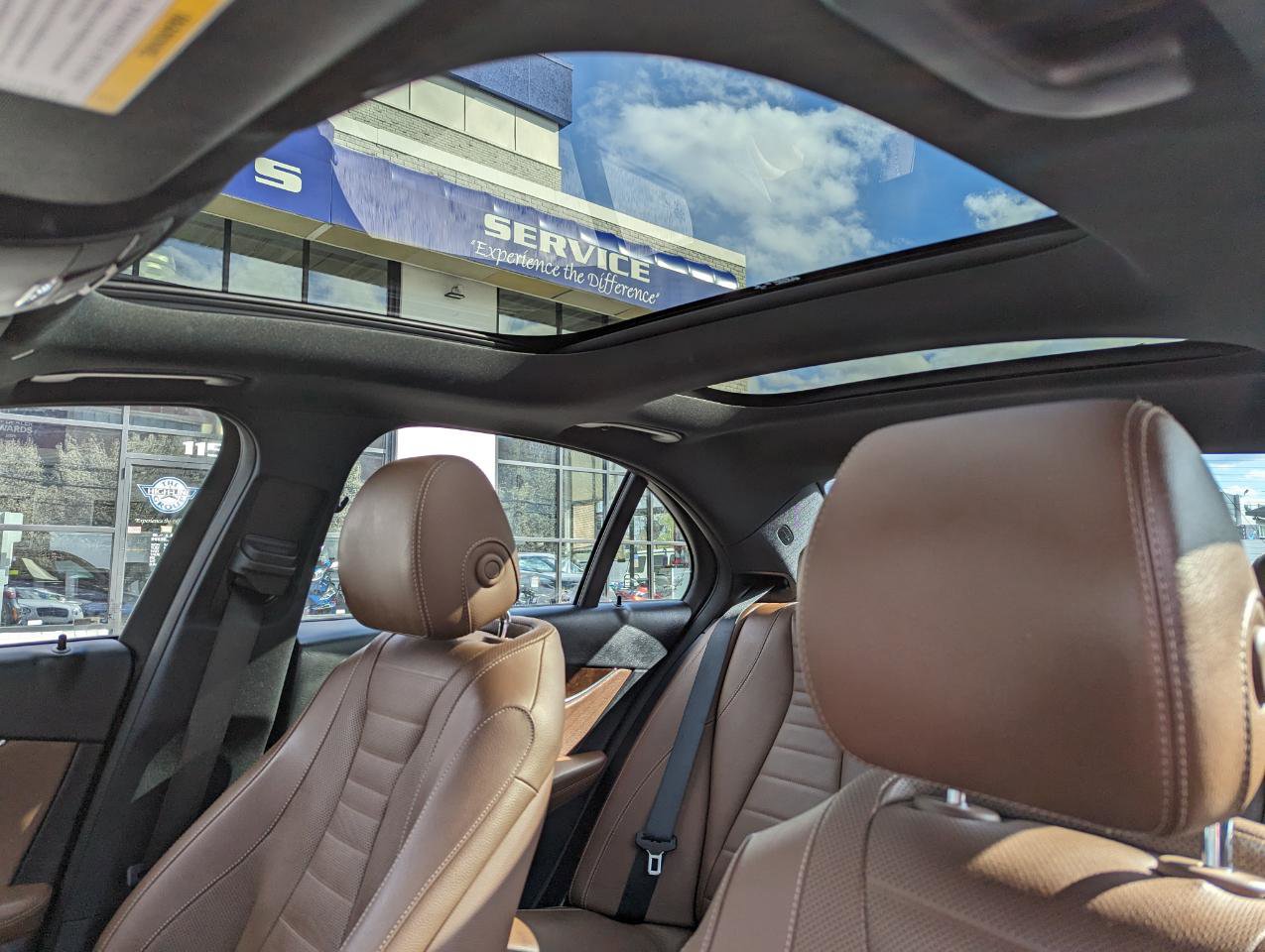 Used 2022 Mercedes-Benz E 350 4MATIC Sedan image 31