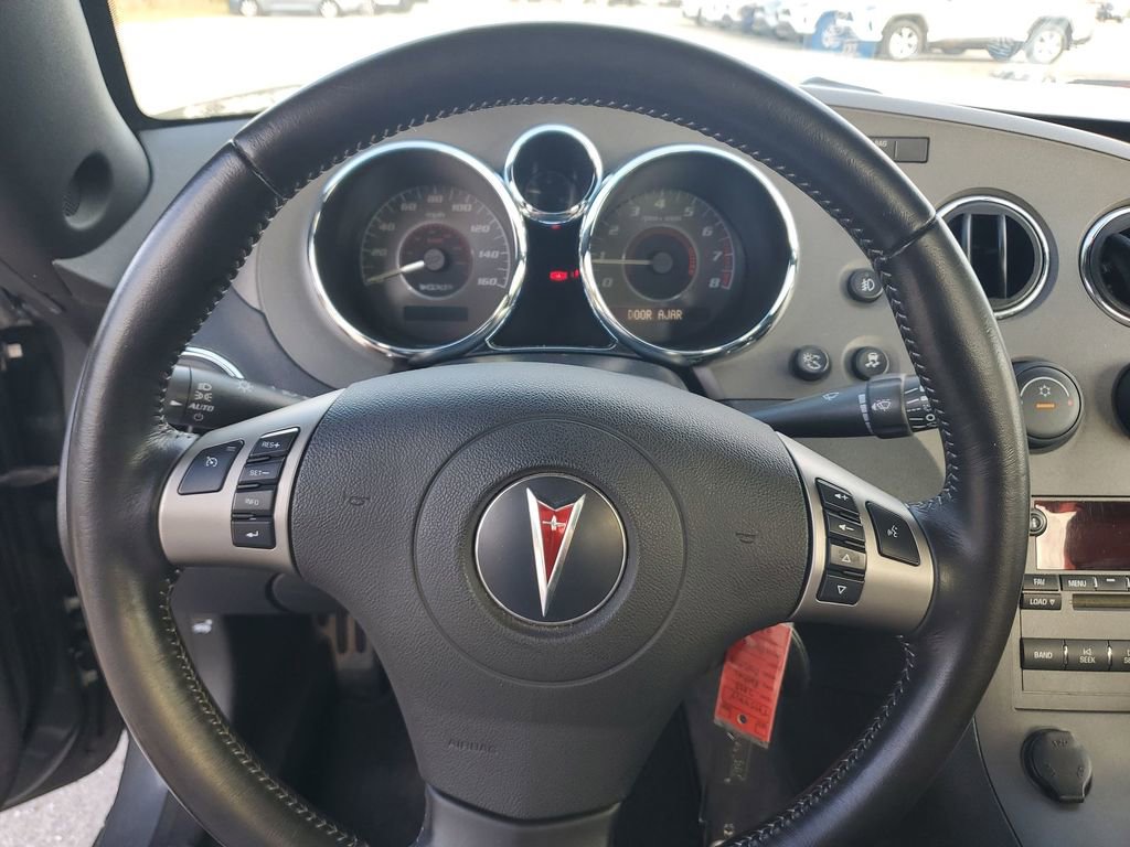 Used 2008 Pontiac Solstice GXP w/ Premium Package image 24