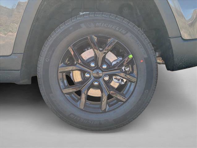 New 2026 Jeep Grand Cherokee Altitude AWD/4WD image 8
