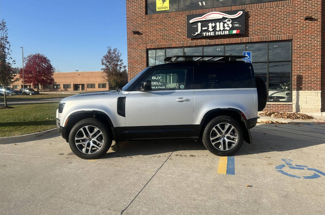 Used 2022 Land Rover Defender 90 X-Dynamic S image 10