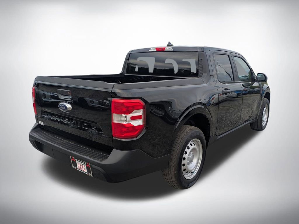 Used 2022 Ford Maverick XL image 3