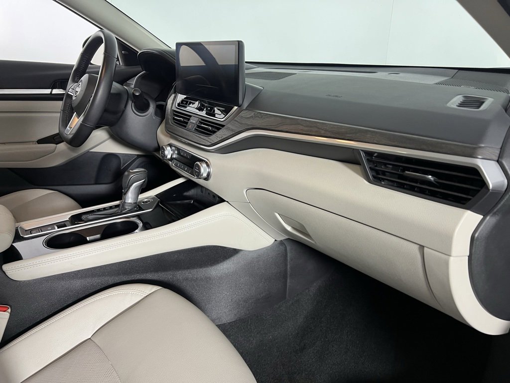 Used 2024 Nissan Altima 2.5 SL image 31