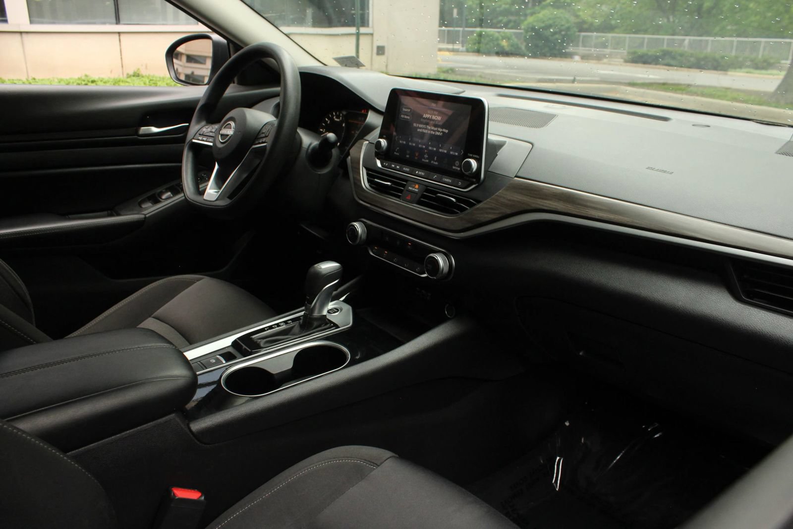 Used 2024 Nissan Altima 2.5 SV AWD/4WD image 26