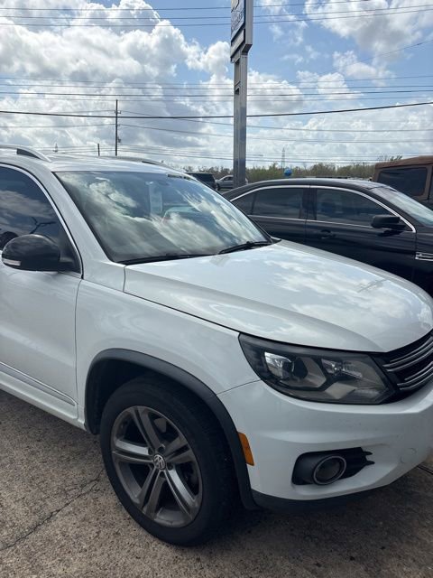 Used 2017 Volkswagen Tiguan Sport image 14