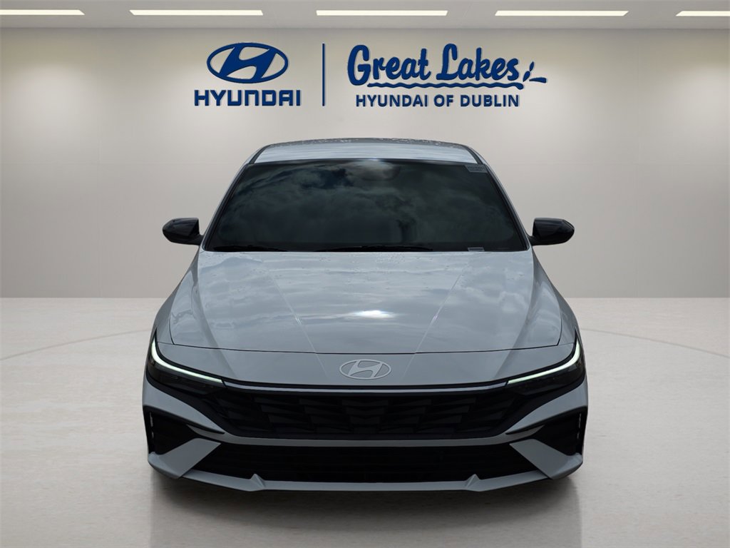 New 2025 Hyundai Elantra SEL image 8