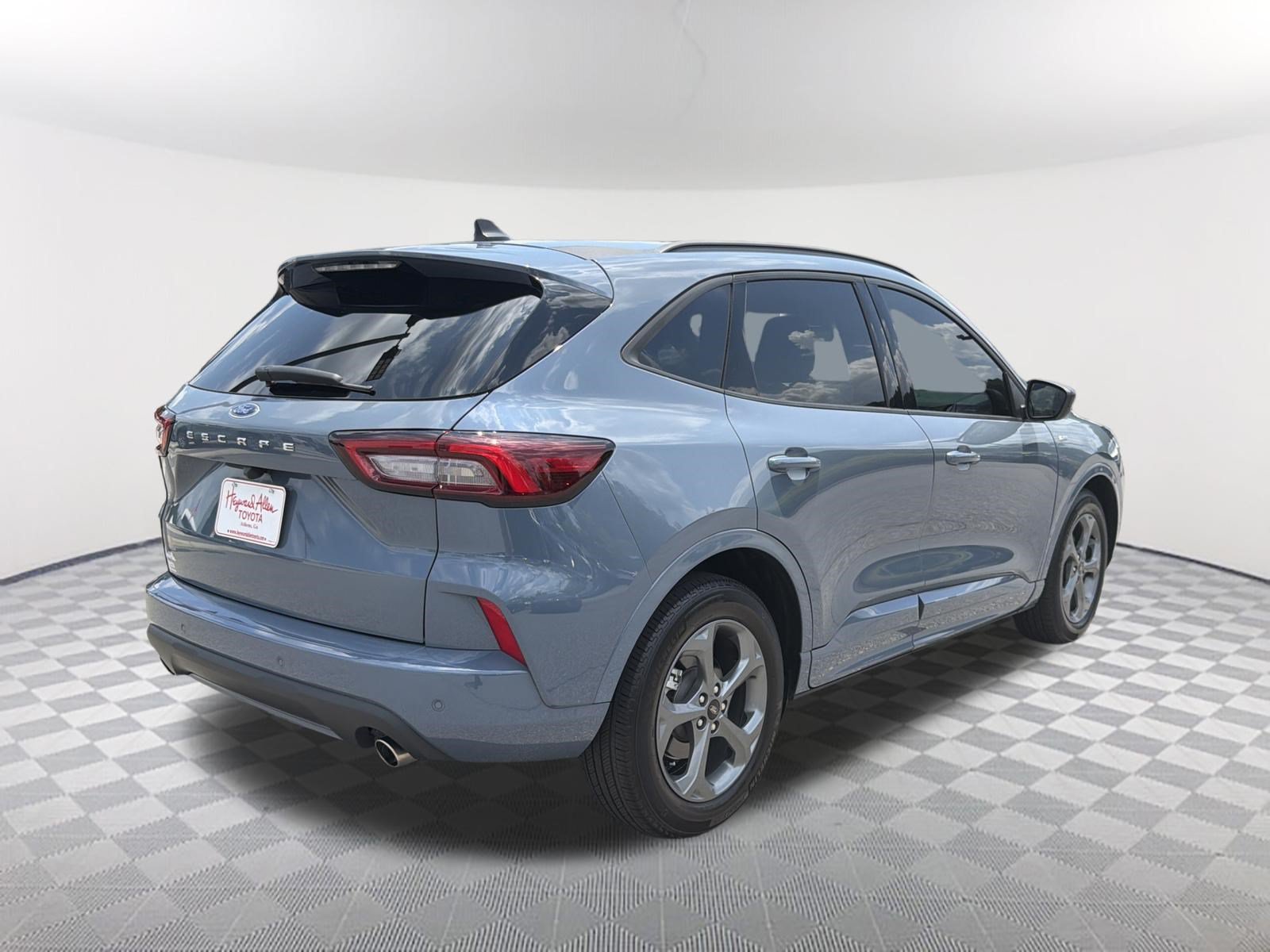 Used 2024 Ford Escape ST-Line w/ Tech Pack #1 FWD image 19