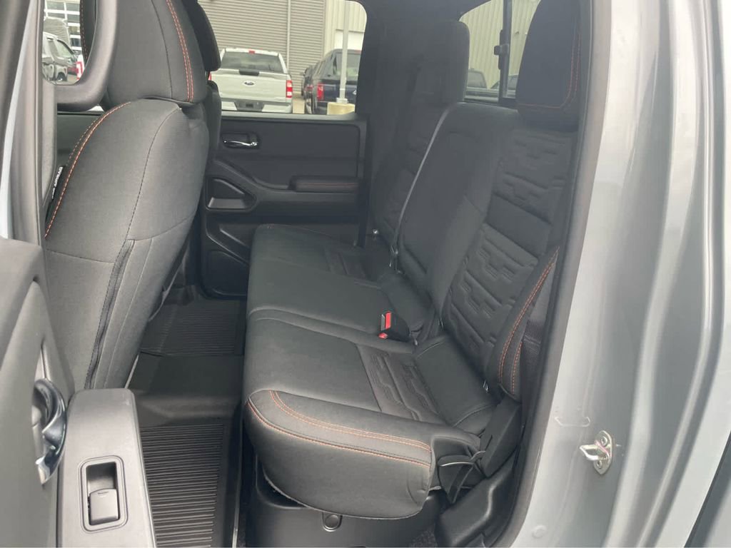 Used 2024 Nissan Frontier PRO-4X w/ Off-Road Protection Package AWD/4WD image 29