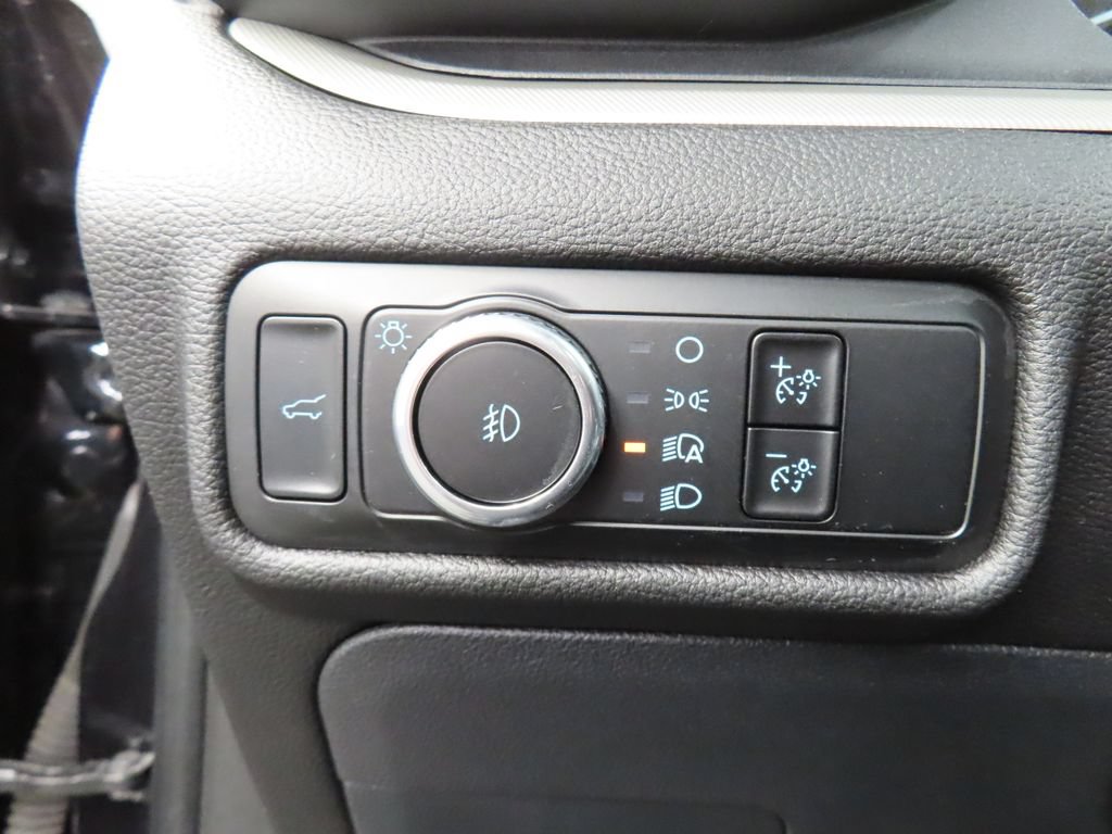 Used 2024 Ford Explorer XLT w/ XLT Sport Appearance Package AWD/4WD image 38