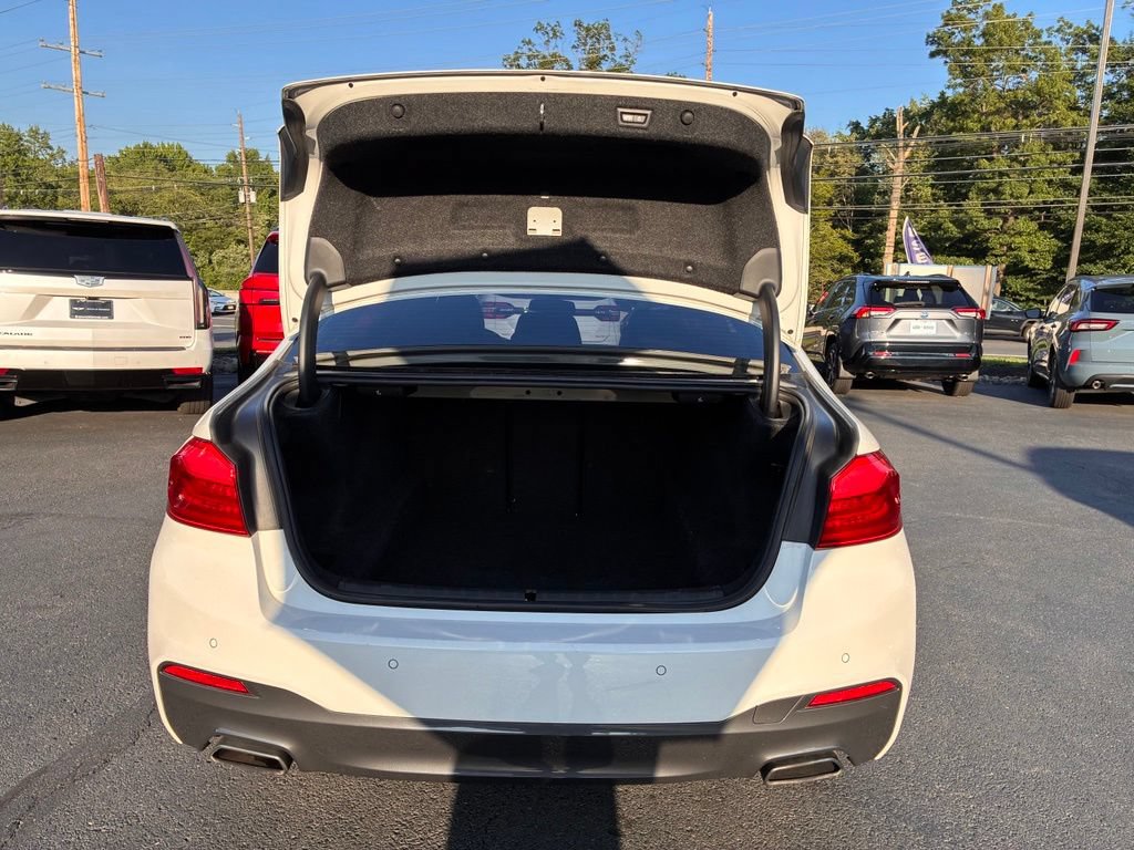 Used 2018 BMW 530i xDrive AWD/4WD image 11
