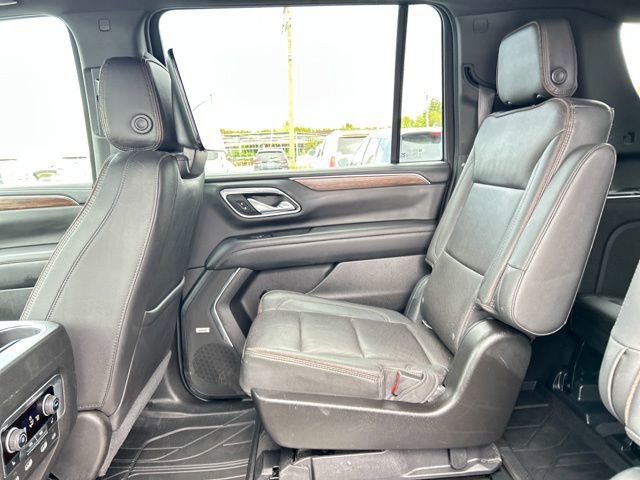 Used 2021 Chevrolet Suburban High Country AWD/4WD image 23