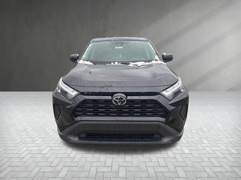 Used 2023 Toyota RAV4 LE image 8