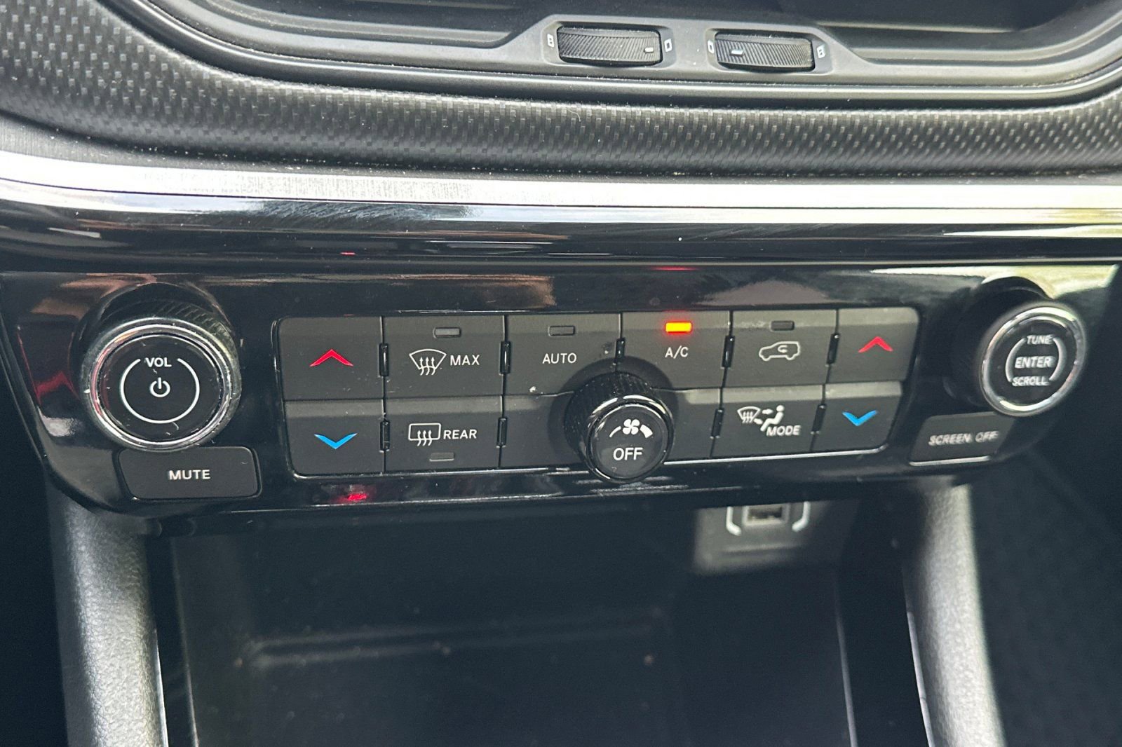 Used 2022 Jeep Compass Trailhawk image 28