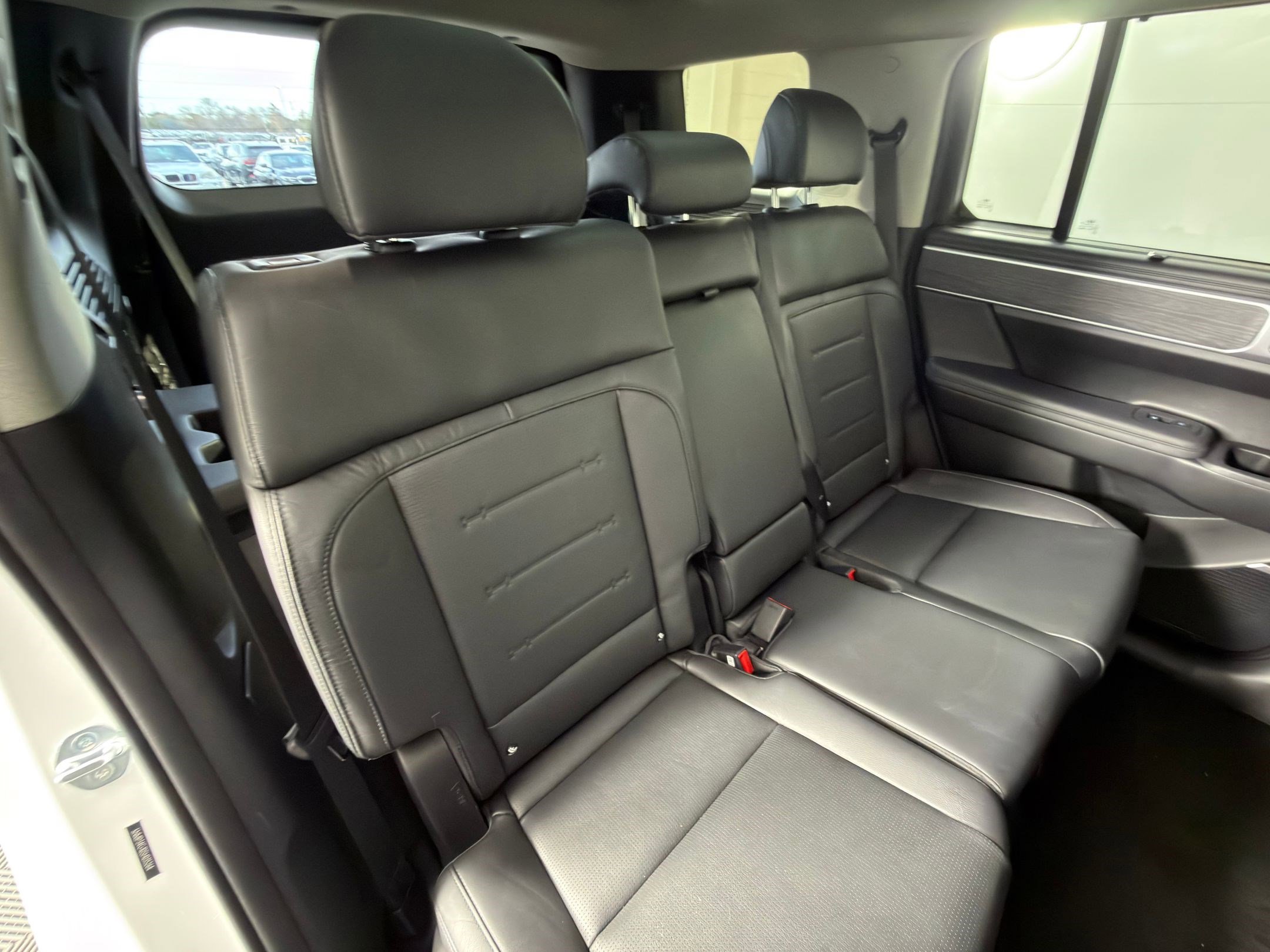 Used 2025 Hyundai Santa Fe Limited image 31